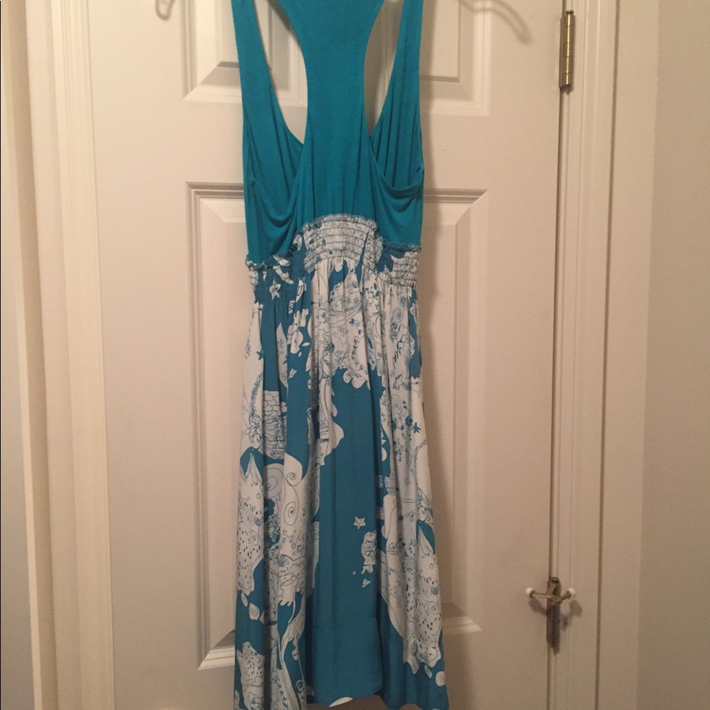 Dress - Picture 3 of 3